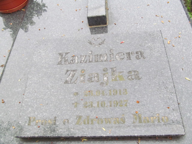 Kazimiera Ziajka 1913 Rymanów - Grobonet - Wyszukiwarka osób pochowanych